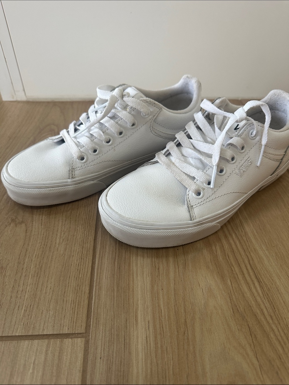 Vans Low-Top Leather Sneakers - White